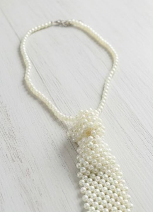 Beaded Pearl Necktie