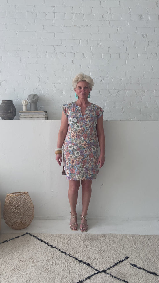 Load and play video in Gallery viewer, Flower Power Sheath Dress
